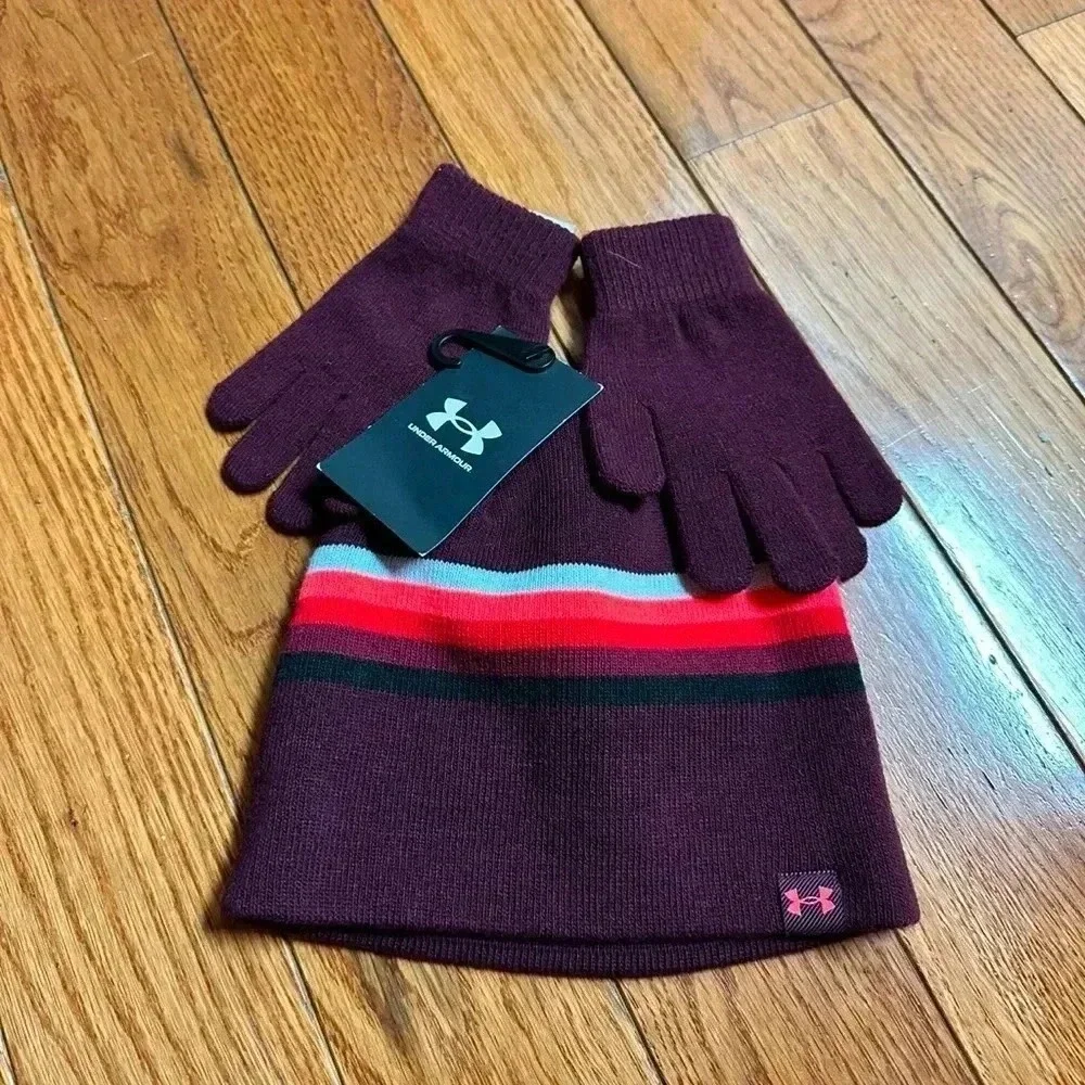 New‎ boys Under Armour YOUTH UA winter hat & gloves Combo- maroon retail $20